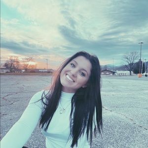 Meet your Posher, Emma